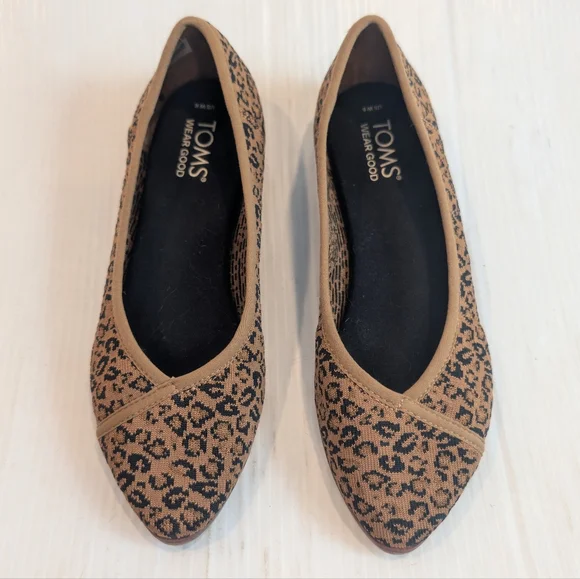 TOMS Women's Tan and Black Leopard Flats Size 6 - Picture 3 of 8